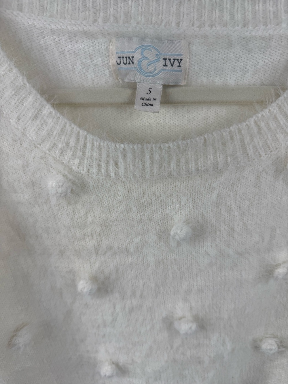 Jun & Ivy Ivory Pom Pom Fuzzy Sweater Womens Small Balloon Sleeve Cozy Knit - Picture 4 of 5